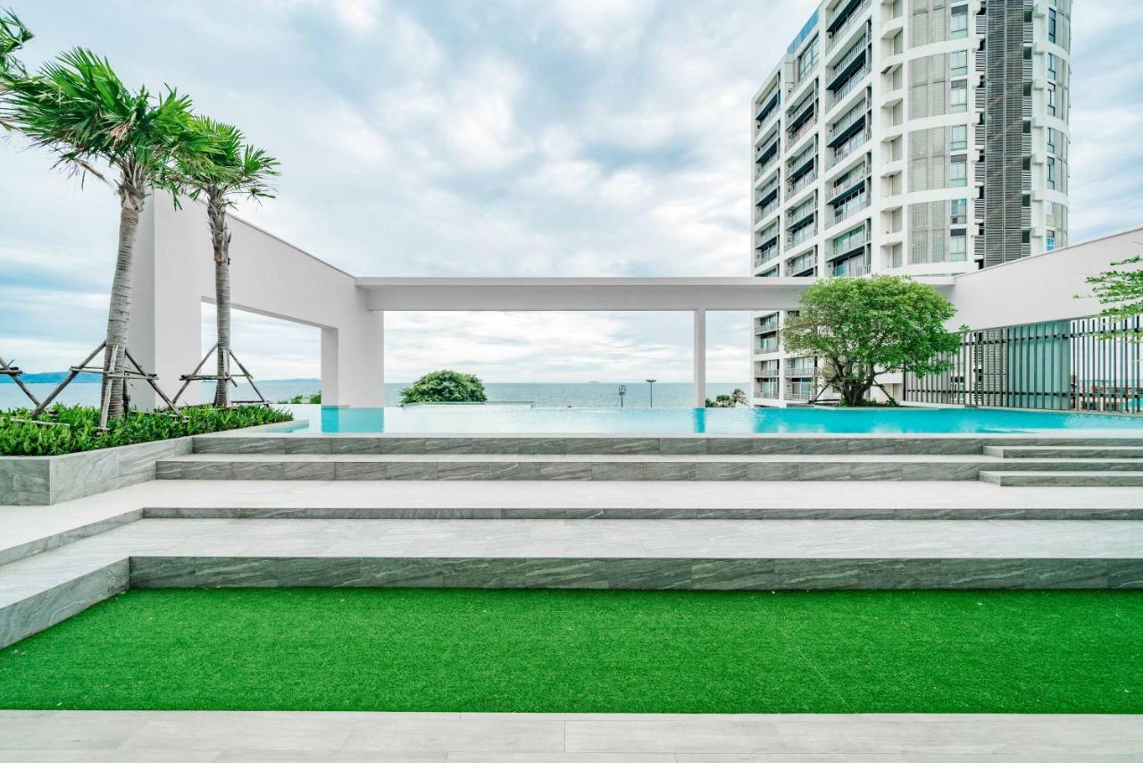 Pattaya Aeras Condotel Haat Jomtien Eksteriør bilde